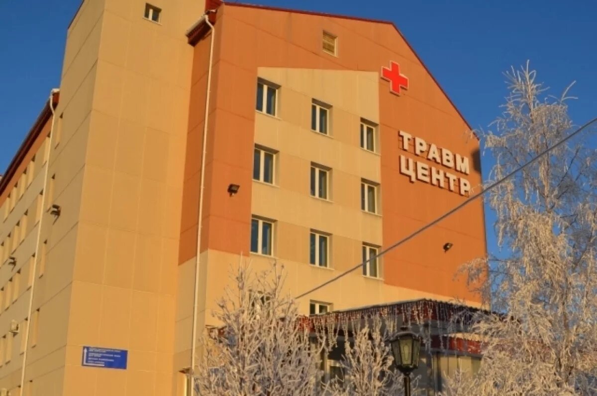    В Сургуте проходит лечение упавший с высоты в 25 метров на Бали турист