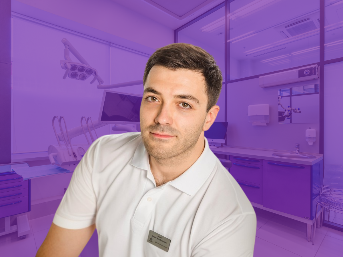 Врач стоматолог-хирург-имплантолог клиники "Авантис" Амаев Артем Курбанович. Выпускник Московского государственного медико-стоматологического университета им. А.И.Евдокимова (МГМСУ, 2012 г). В настоящее время совмещает лечебную работу с научной деятельностью, соискатель ученой степени кандидата медицинских наук. В совершенстве владеет навыками хирургической стоматологии, дентальной имплантации, современными методами диагностики, обследования и лечения пациентов с заболеваниями пародонта.