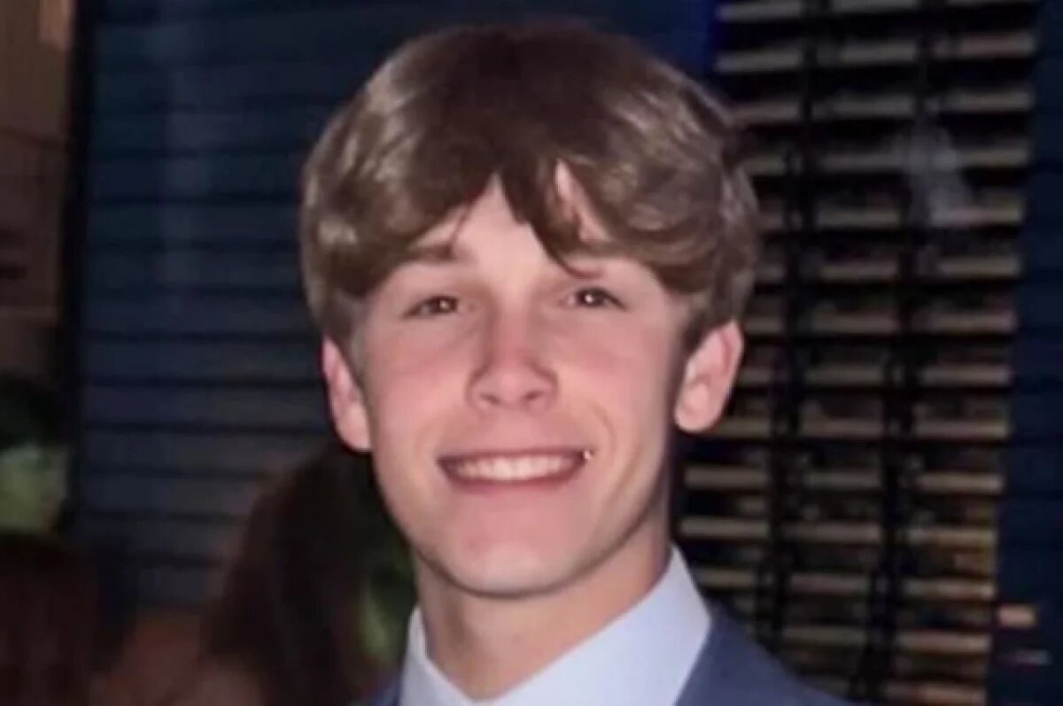    Умер 16-летний актер из сериалов «Гений» и «Наследие» Хадсон Мик