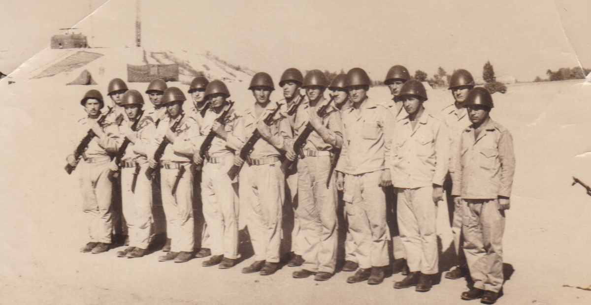 Интересная была форма у наших "защитников египетского неба"...