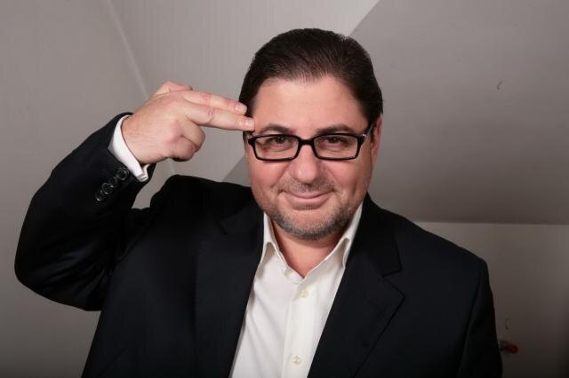 Александра Цекало, о женах которого пойдет речь далее