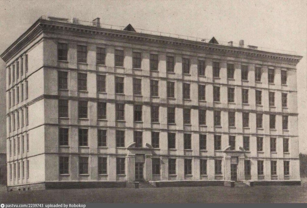 Т-1. Современный адрес - 5-й пр-д Подбельского, 2. Фото с pastvu.