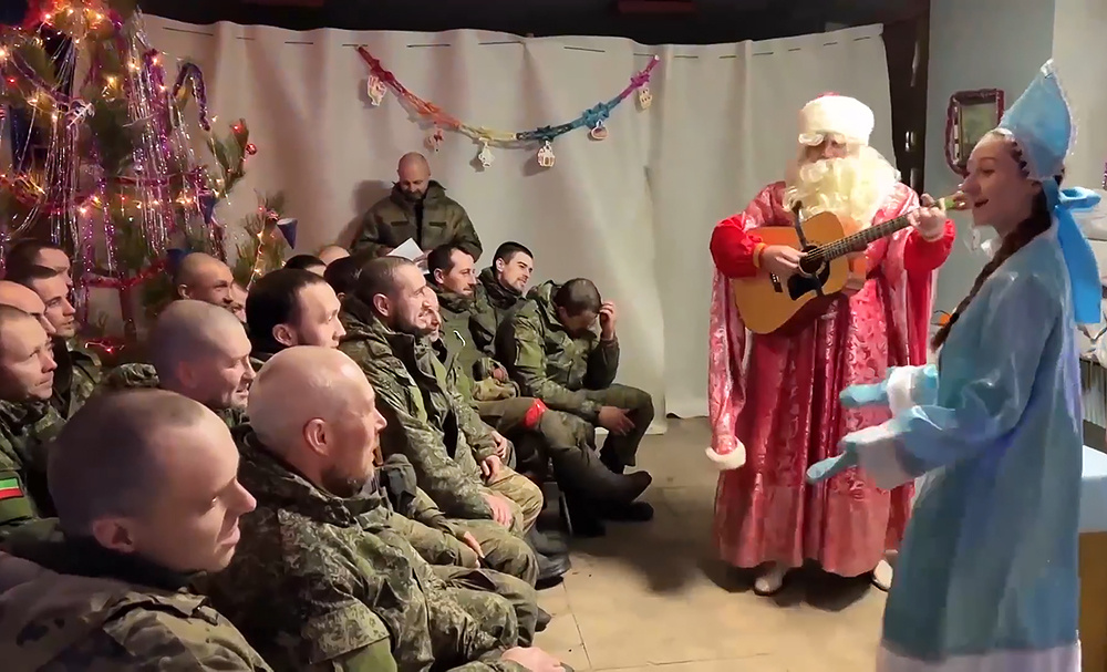 Ребята тоже празднуют НГ