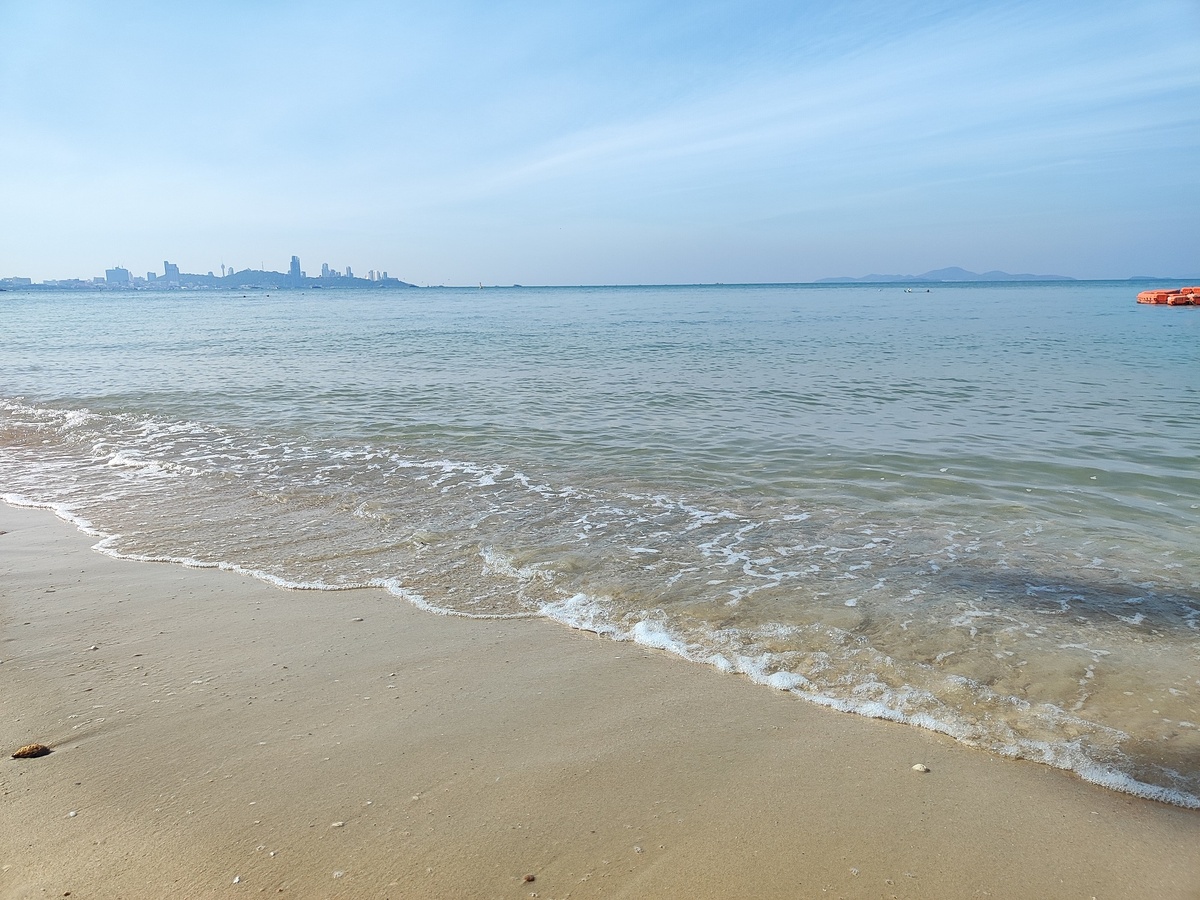 Море сегодня. Пляж Вангомат. Температура воды +27