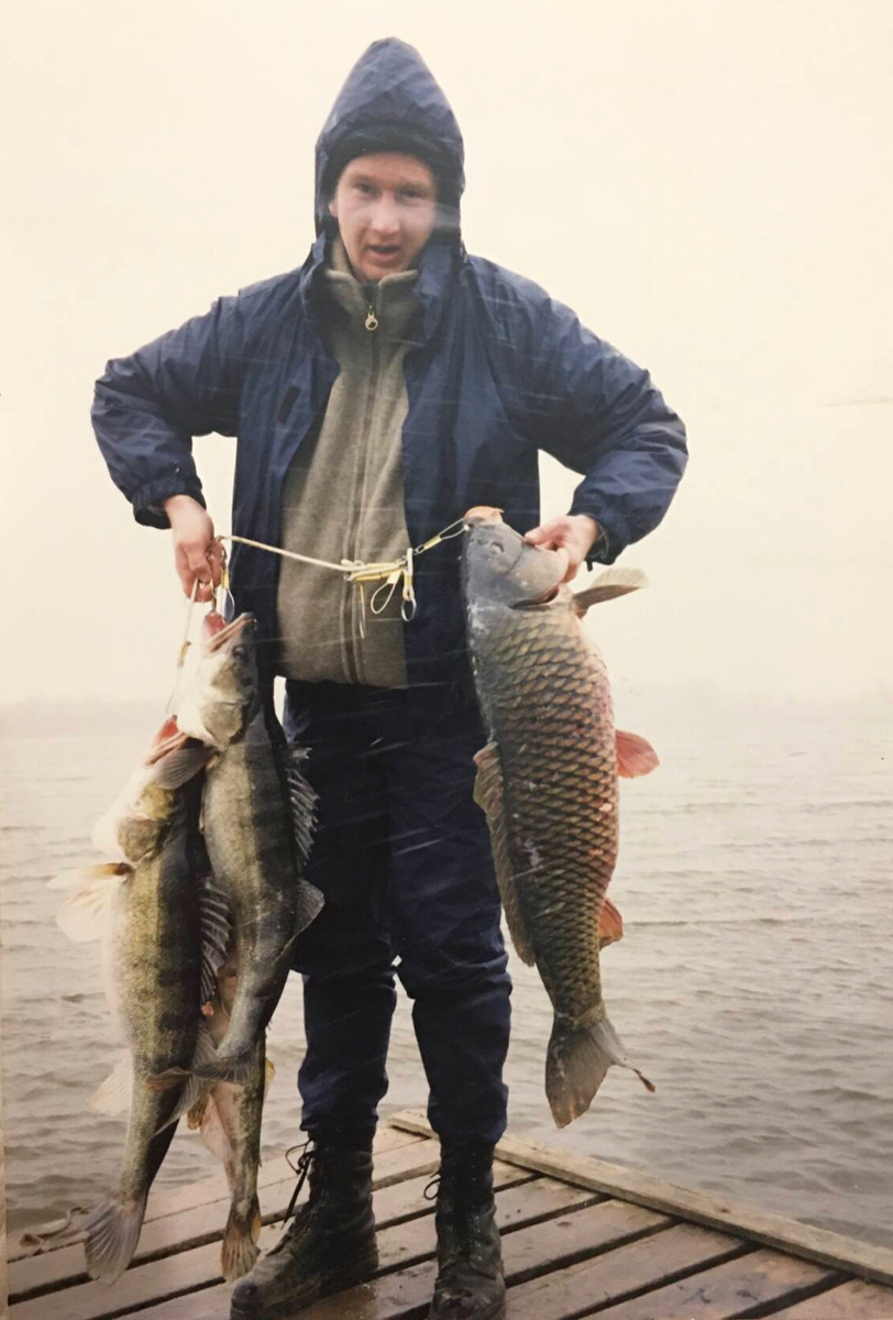 Судаки 5 и 7 килограммов, сазан 8 кг….Начало апреля 2000 года….