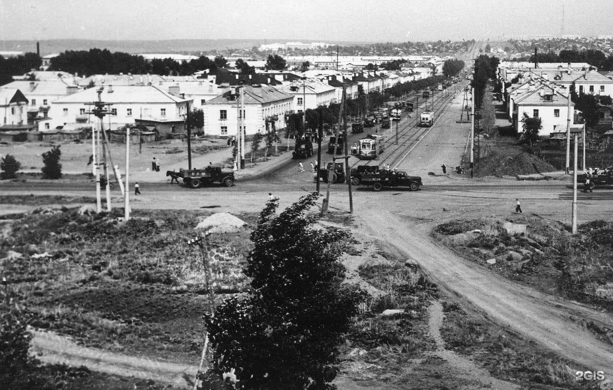 Уже практически застроенная возкальная часть пр. Ленина