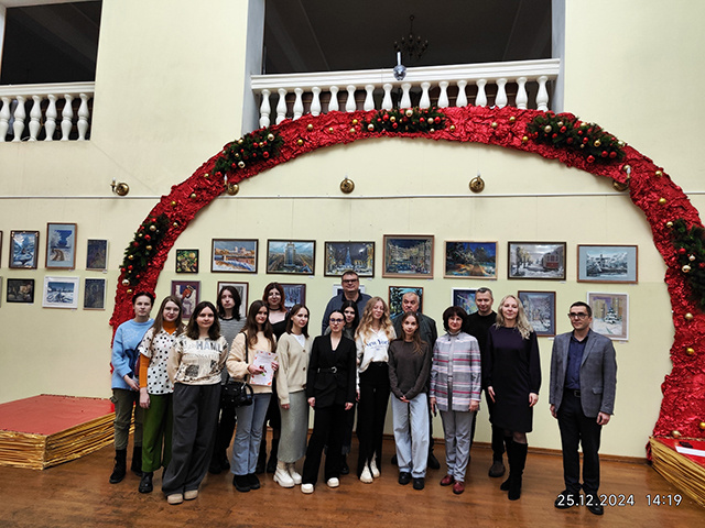 В Твери открылась выставка «Зимний вернисаж»