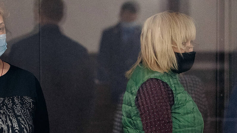 Виновница пожара в "Зимней вишне" Комкова предпочла остаться в Новосибирской колонии