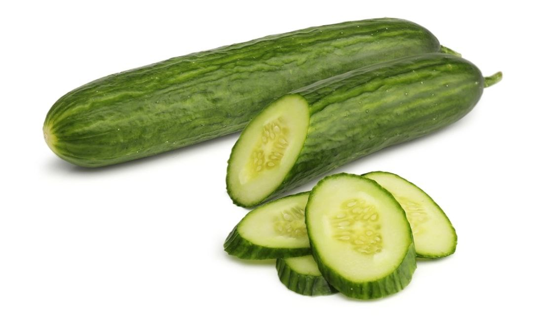 Свежие огурцы, скрин из каталога продуктового магазина