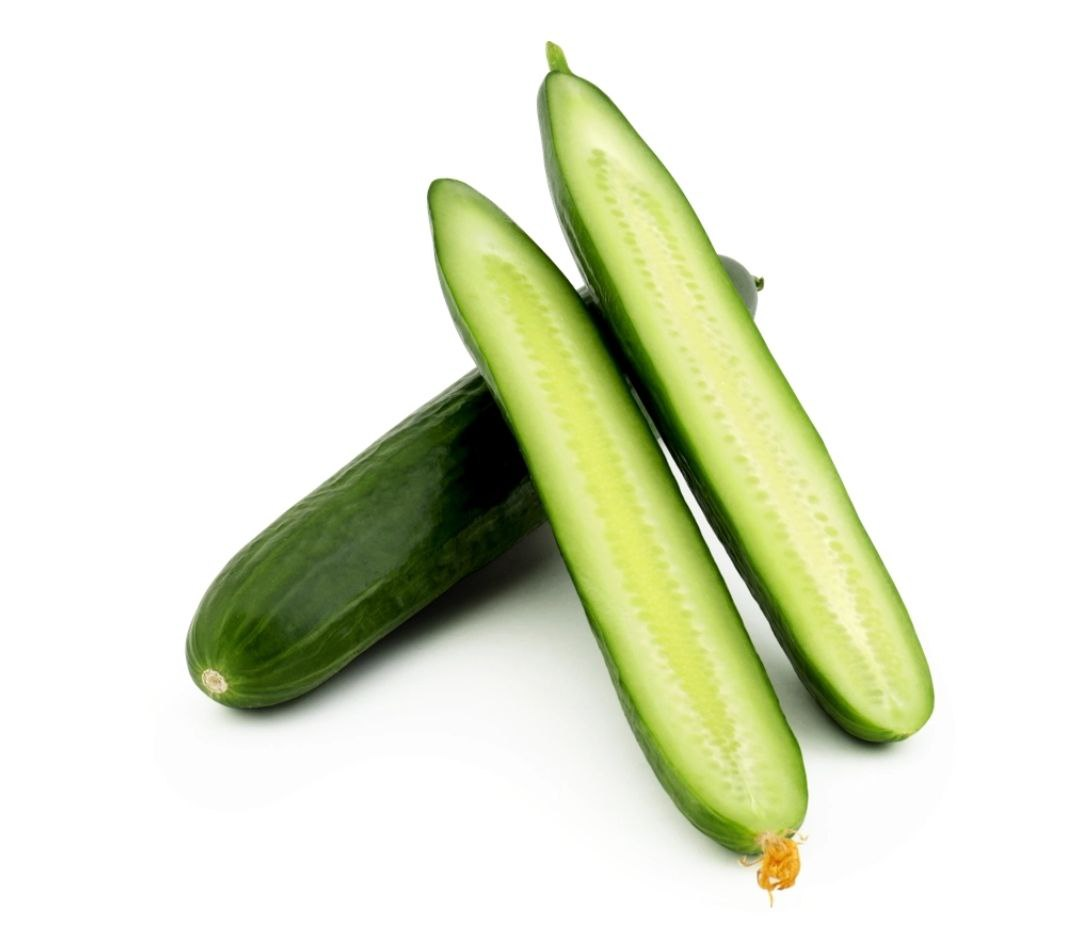 Мне огурцы из магазина очень даже пахнут