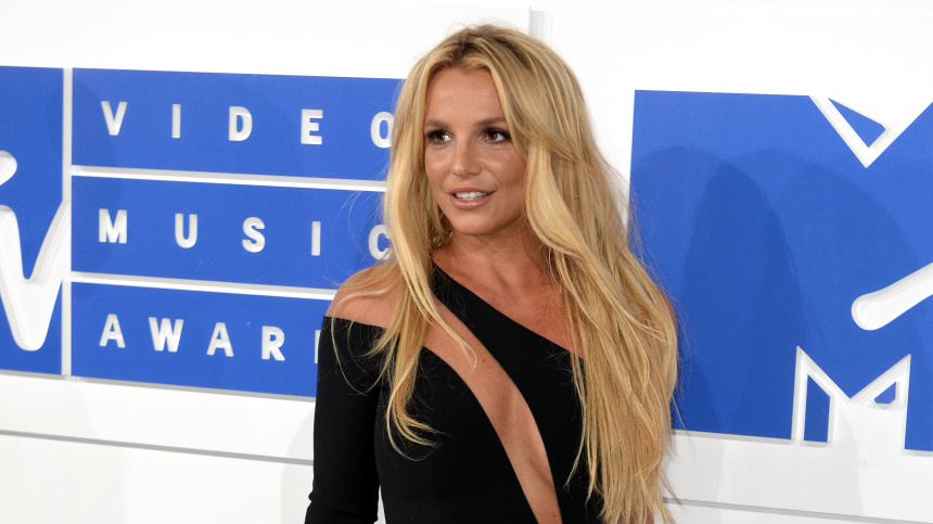    Фото: www.globallookpress.com/Pa; Instagram*/britneyspears; 5-tv.ru