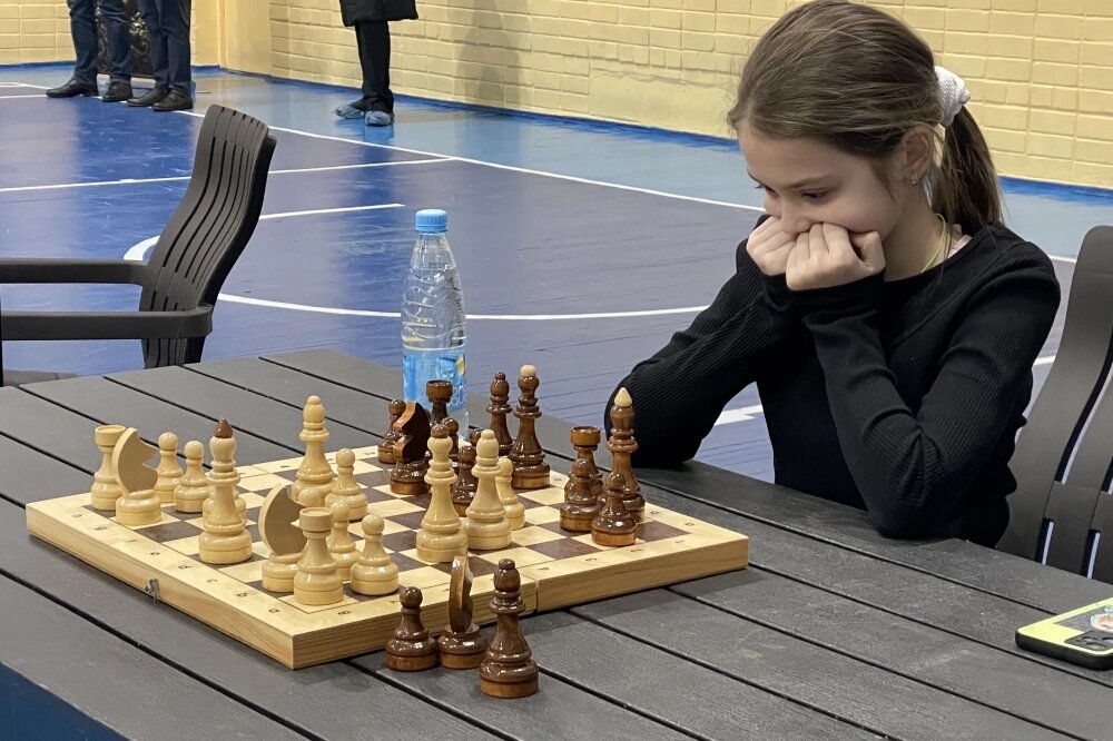    Лилия очень волновалась, но уеренно сыграла с Анастасией Спицыной. Фото:  АиФ/ Александра Михова