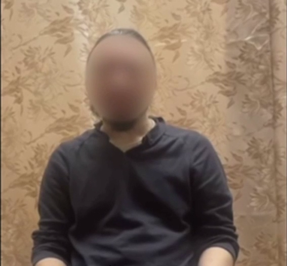    Скриншот обнародованных ФСБ видеокадров допроса задержанного