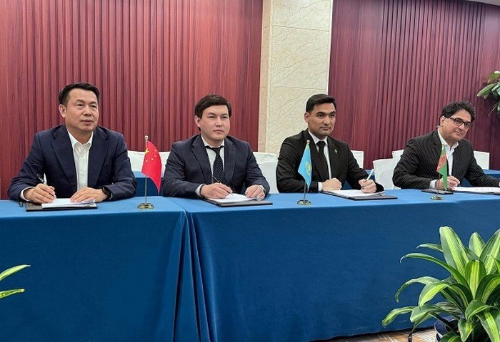 Экспертное совещание, посвящённое развитию маршрута ККТИ, 19–20 декабря 2024 года, Пекин, Китай (Фото: KTZ Express)