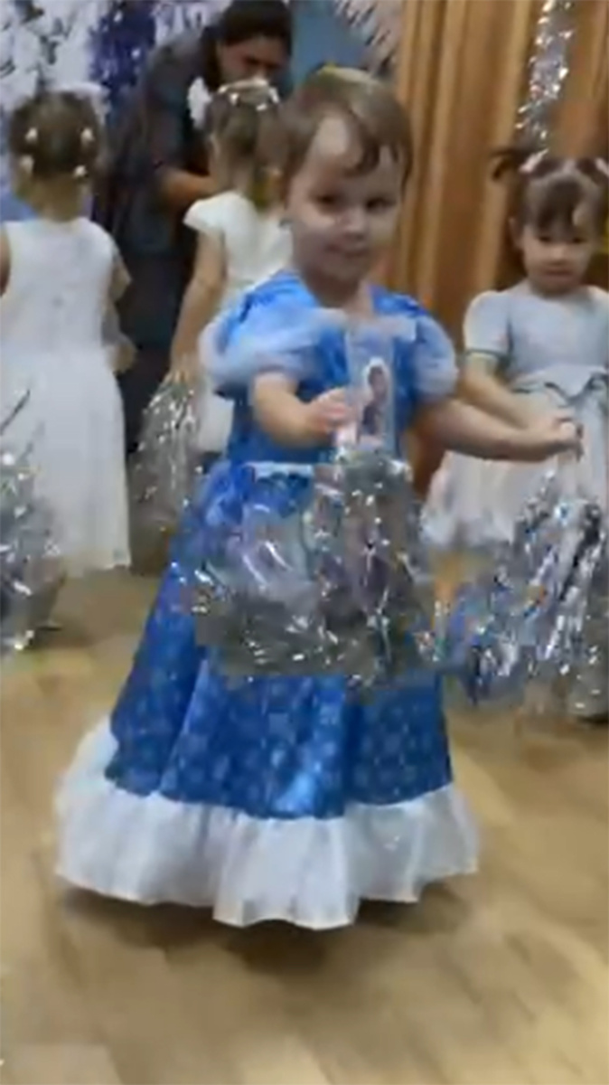 Внучка Роза Сябитовой на утреннике в детском саду. Фото: соцсети Розы Сябитовой