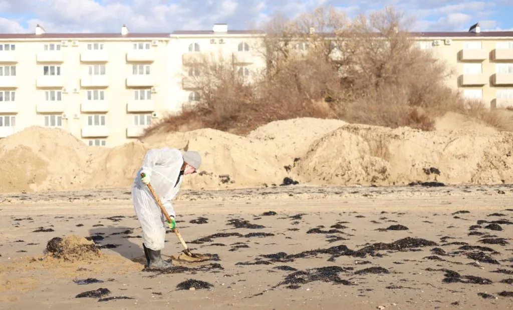 
В ликвидации последствий ЧС задействовано множество волонтеров. Фото: Nasa Loseva (Terekhova)