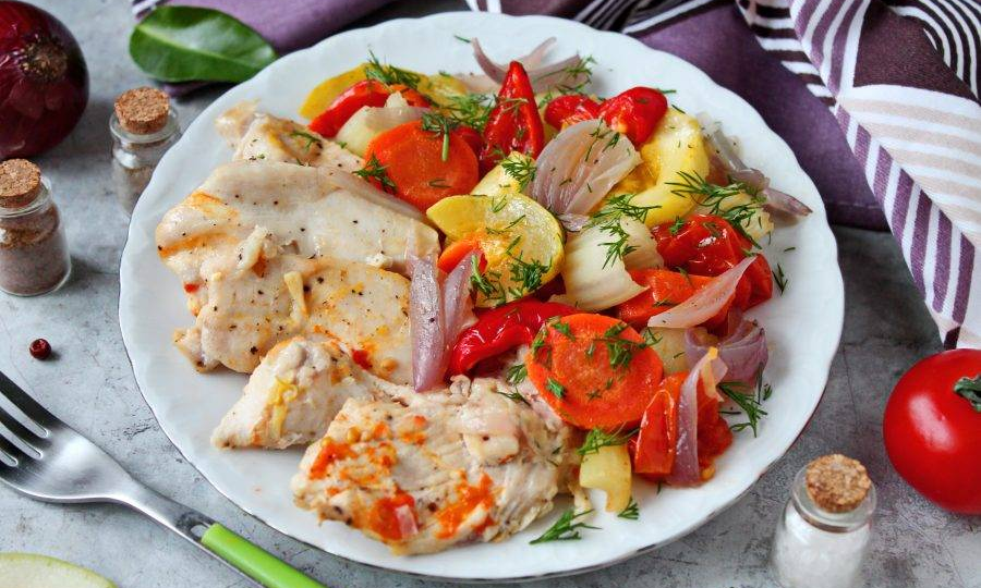 Индейка с овощами на пару