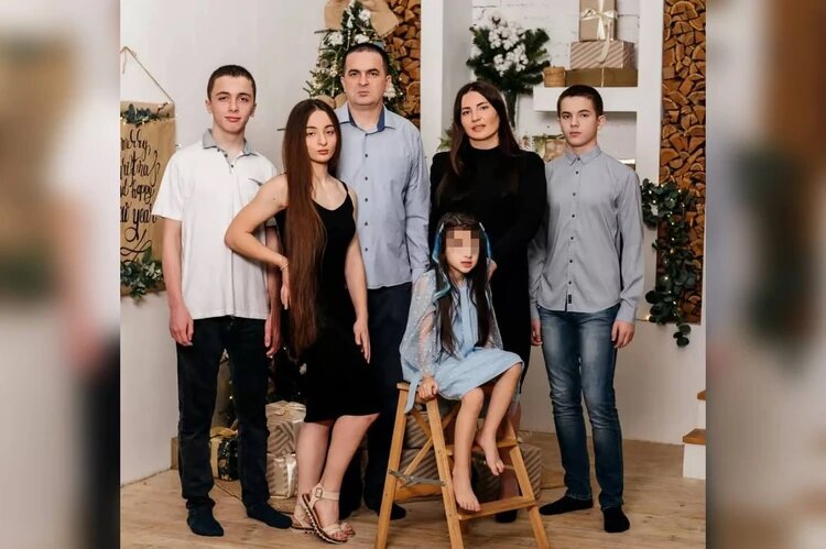 Цомартовы в полном составе