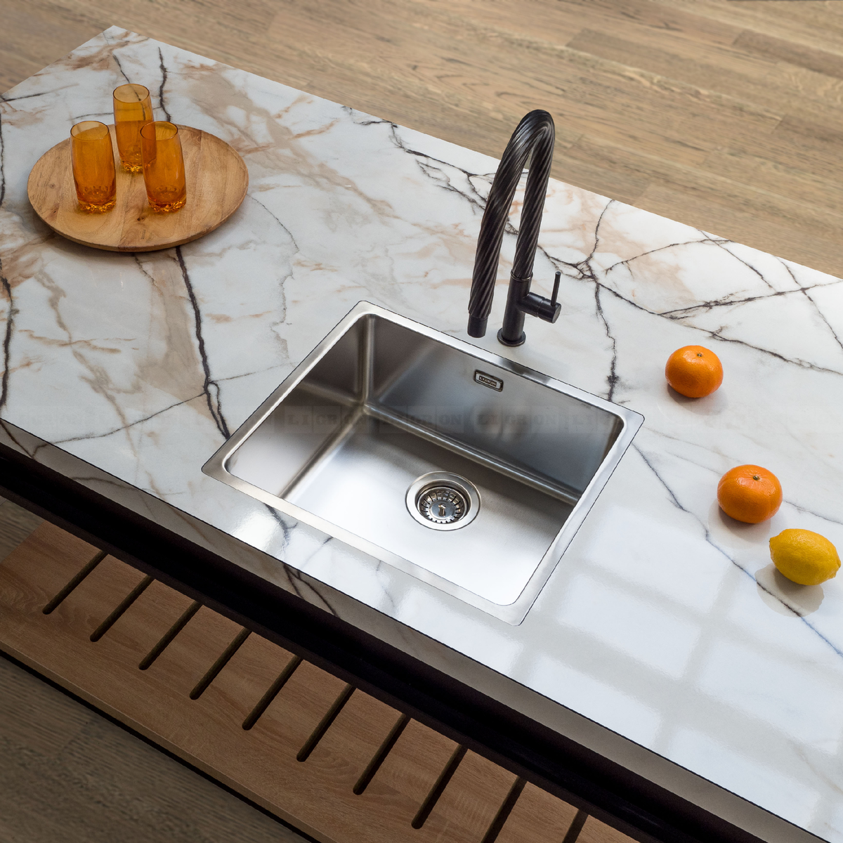 Столешница Compact Solid в декоре 2537 Итайп