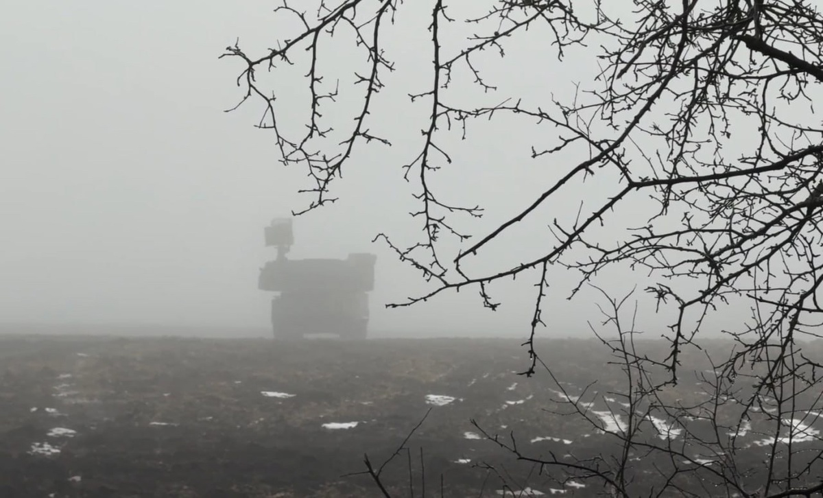    Обломки двух сбитых ракет в Курской области повредили постройки в селе Разветье