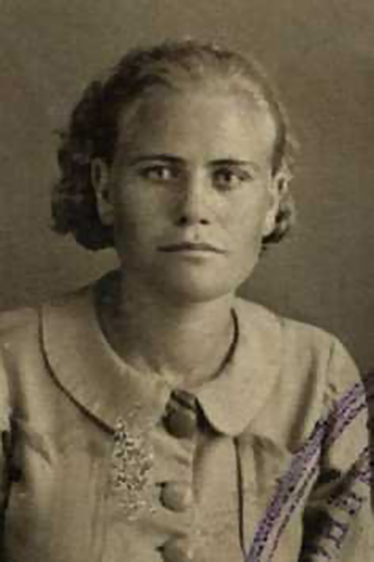 Младший лейтенант медицинской службы Татьяна Ивановна Павлова (1919-1944). Источник: https://pamyat-naroda.ru.