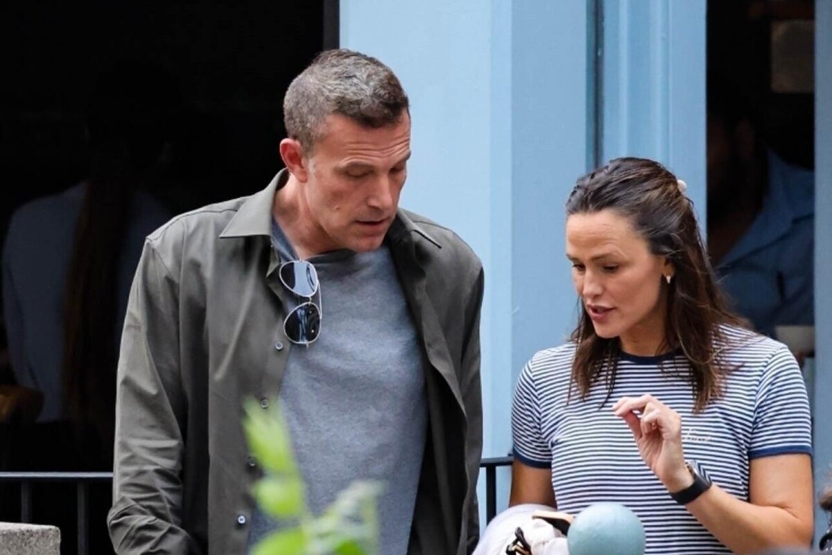    Бен Аффлек чувствует себя самим собой в обществе Гарнер LEGION-MEDIA