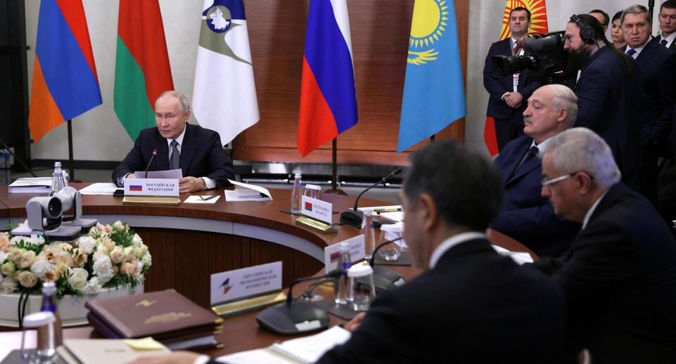    Kremlin Pool/via Global Look Press