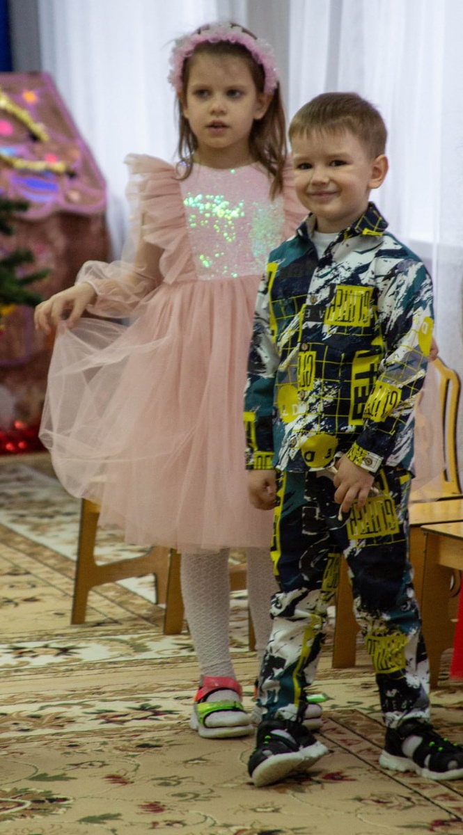 Новогодний утренник в старшей группе детского сада