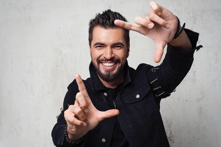 Макаров не представляет жизни без сладкого, но старается бороться со своей вредной привычкой