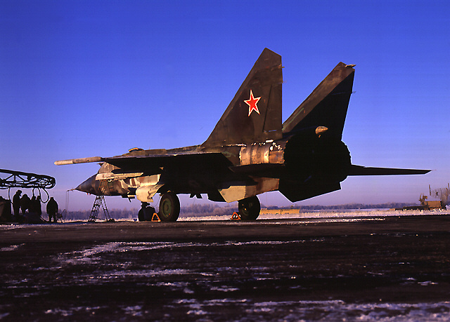 МиГ-25. Часть 2. Воспоминания известных лётчиков.