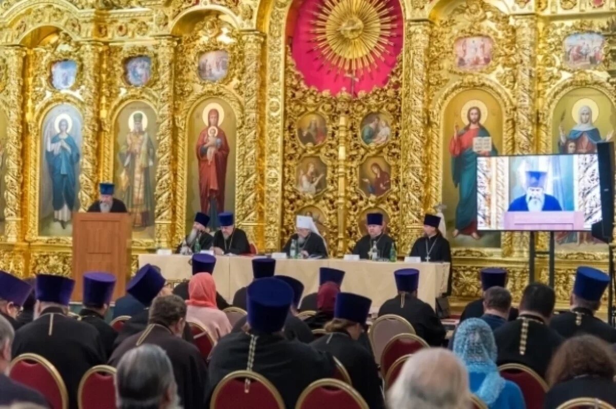    Пастыри – с народом.