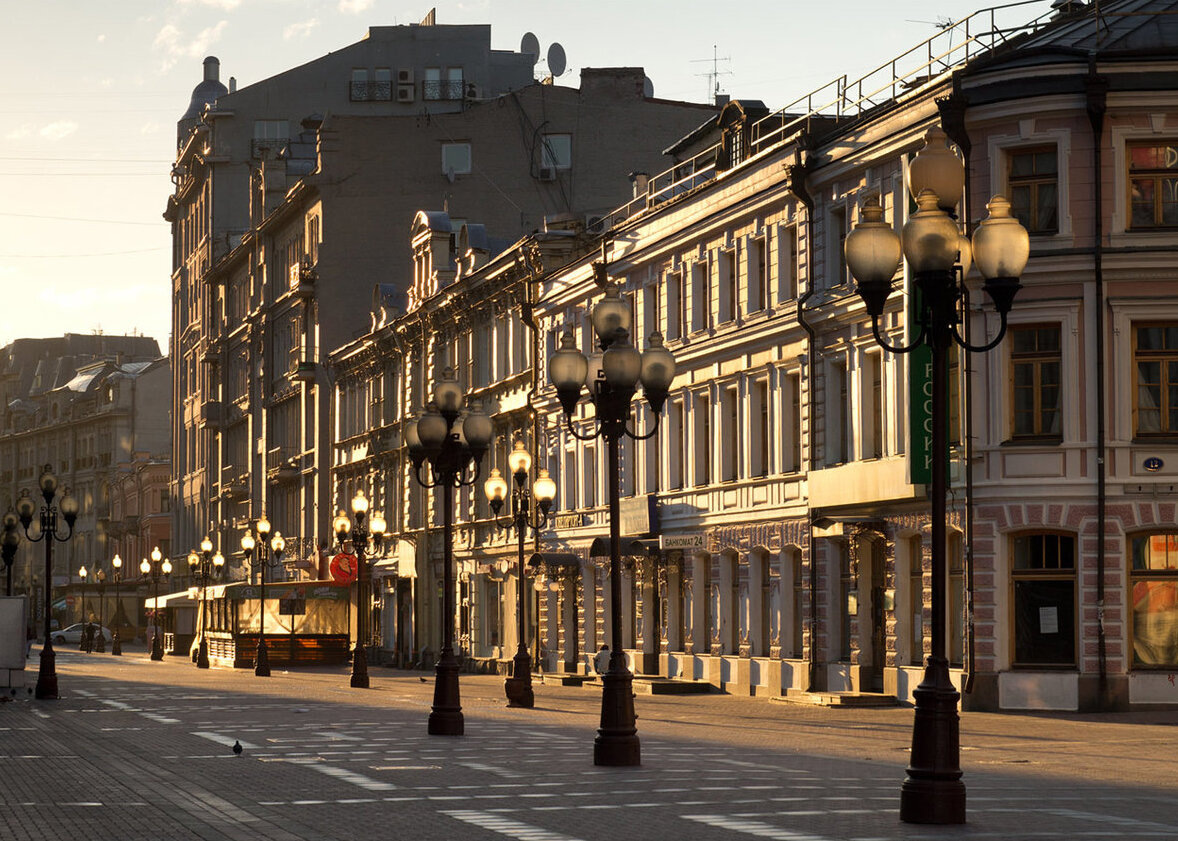 В 1986 году Арбат стал пешеходным. Фото: Юрий Дегтярёв / Яндекс Карты