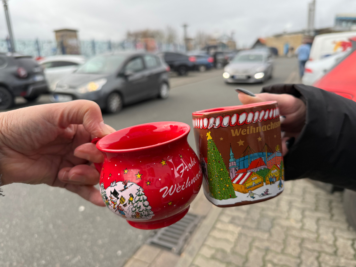 Фото от автора.Тамара Вибе 21.12.24  остановка на заправке.