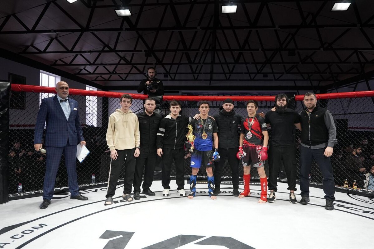    Кубок главы Чеченской Республики по смешанному боевому единоборству среди юношей и юниоров / Источник: Фото Абдурохмана Умхаева