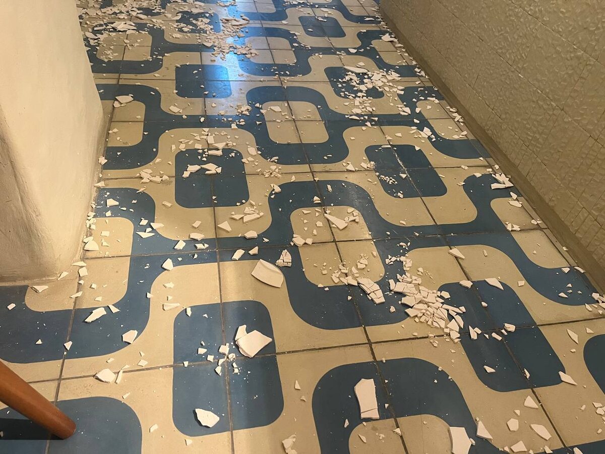 последствия битья тарелок