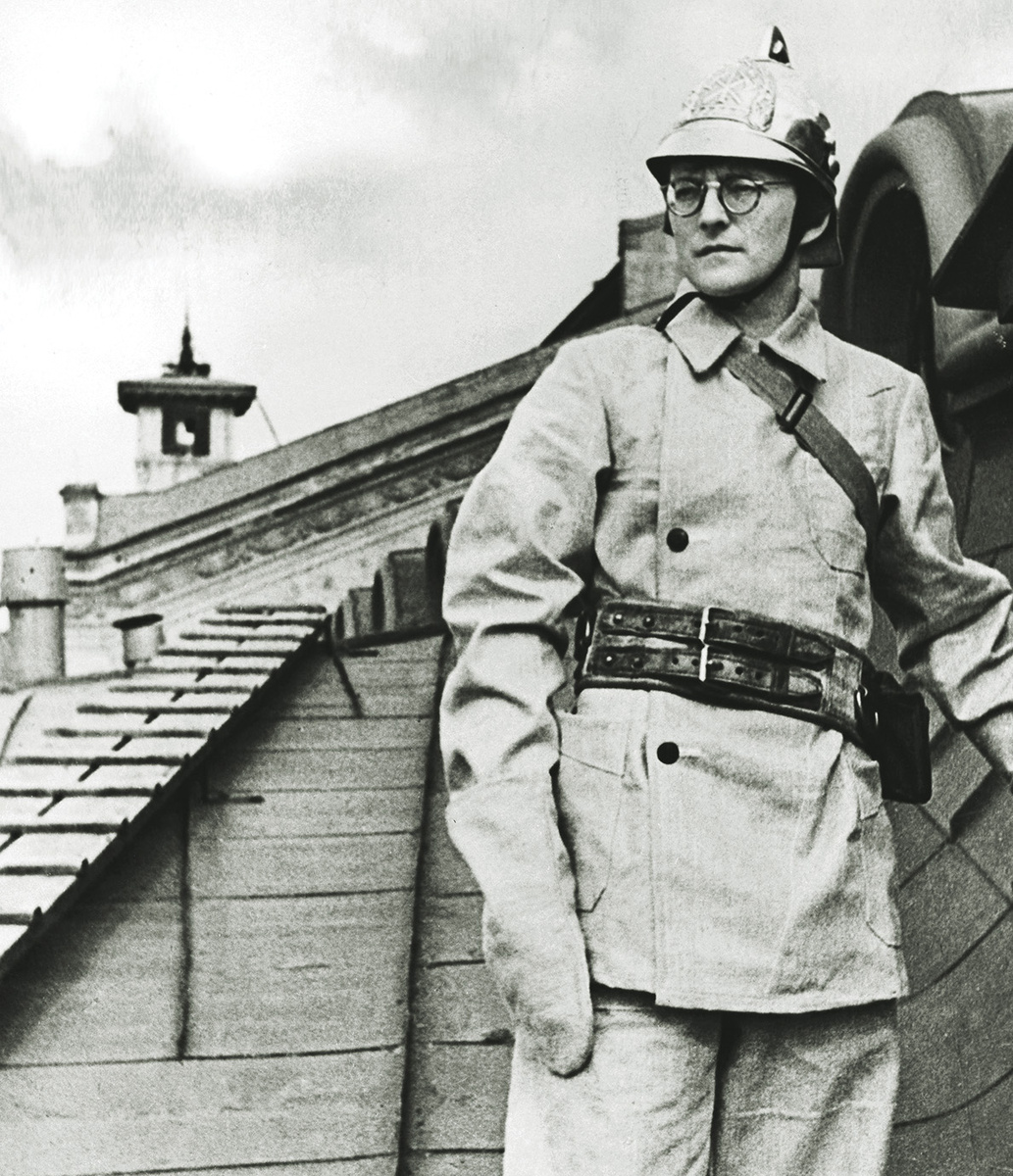 Шостакович служил пожарным