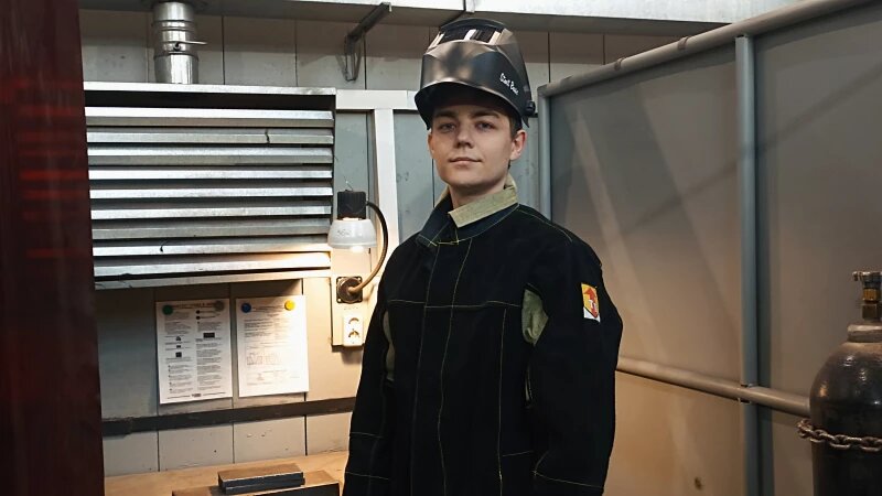     Как на предприятии «Сибэнергомаш-БКЗ» совместно с Техническим университетом готовят новое поколение сварщиков. Софья Комарова