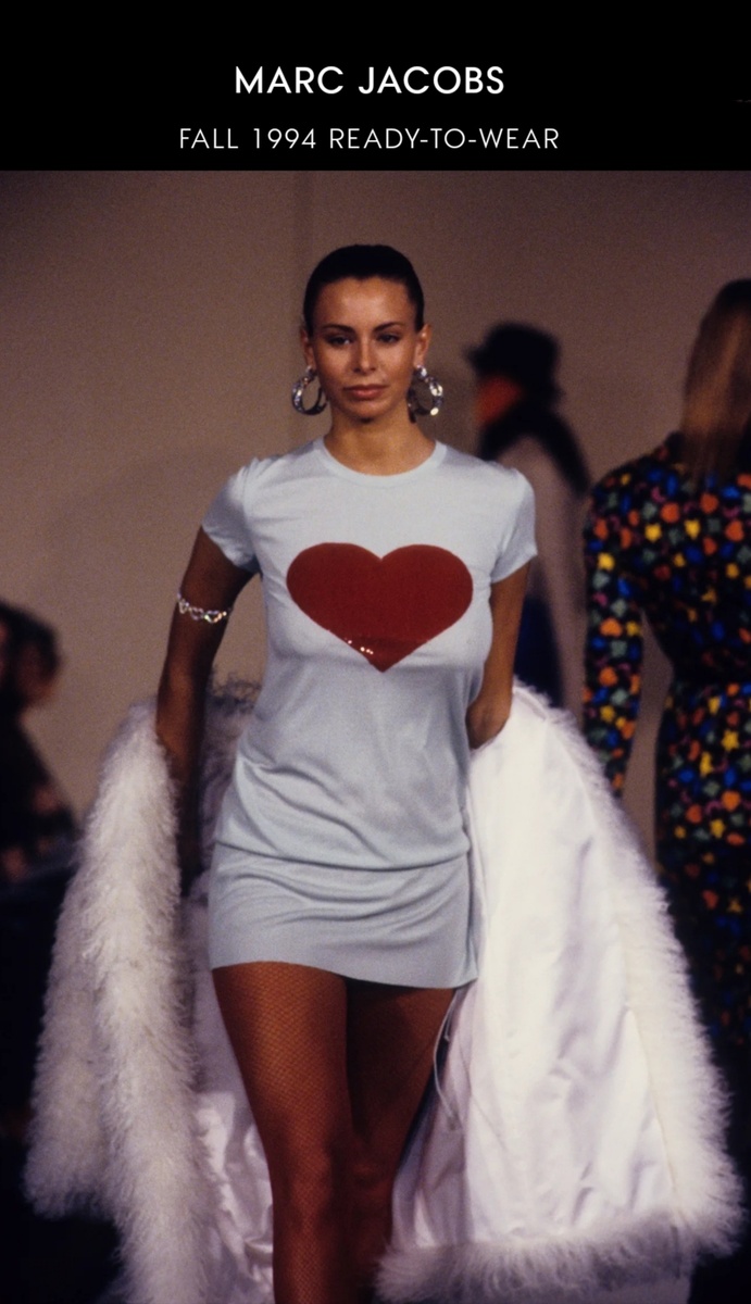 Все фото из VOGUE RUNWAY