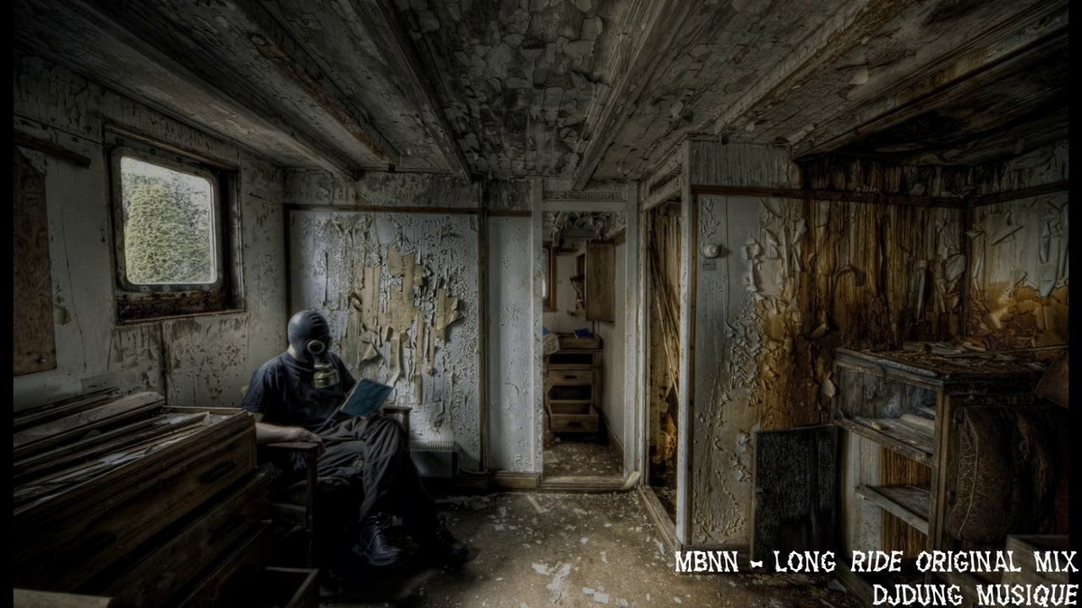    Забытая комната: как мужчина жил в торговом центре четыре года