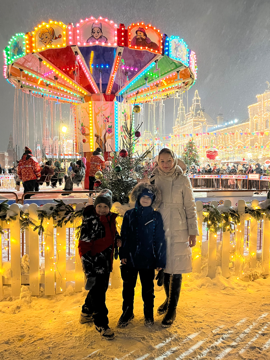 Я со своими непоседами))