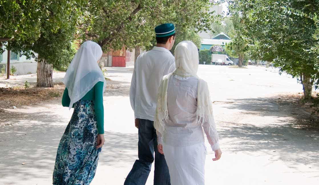 В полигамном браке не всегда все живут одной большой семьей