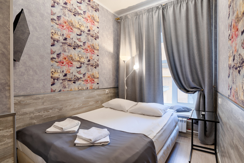 Обзор мини-отеля «Арт Деко на Восстания» в Санкт-Петербурге: отзыв о расположении и удобствах