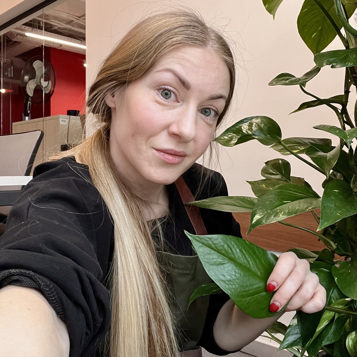 Тут нужно поставить фото, поэтому пусть тут буду я.