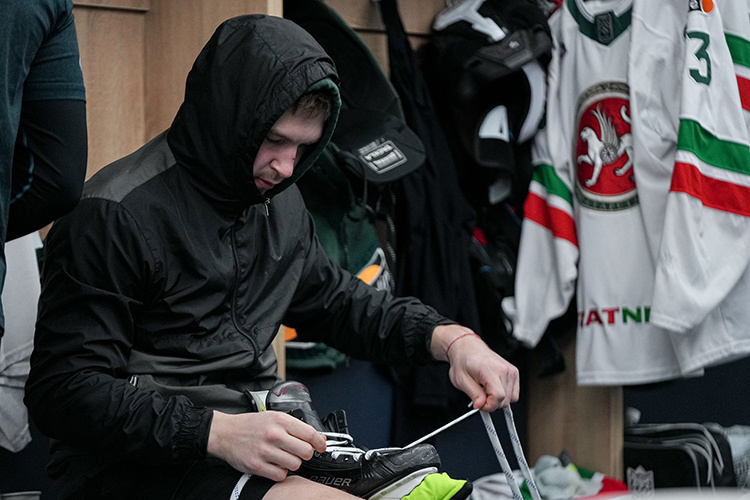    Юдин в нынешнем сезоне играет мало. Он провел только 27 из 36 матчей, а в последний раз выходил на лед 8 декабря.   
Фото: ak-bars.ru