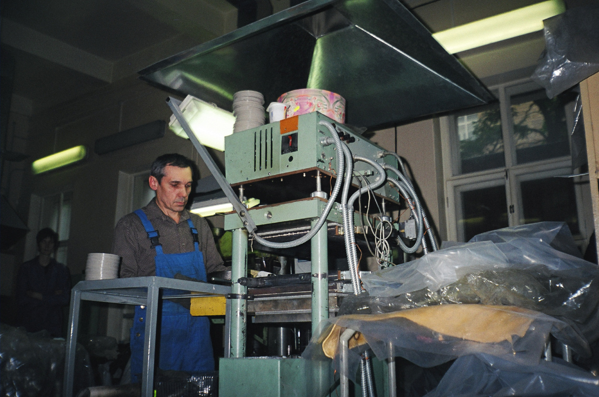 Архивное фото. Участок производства НТЦ «Резина» на территории Опытного завода РТИ.