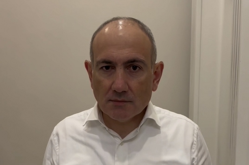    Пашинян сбрил бороду