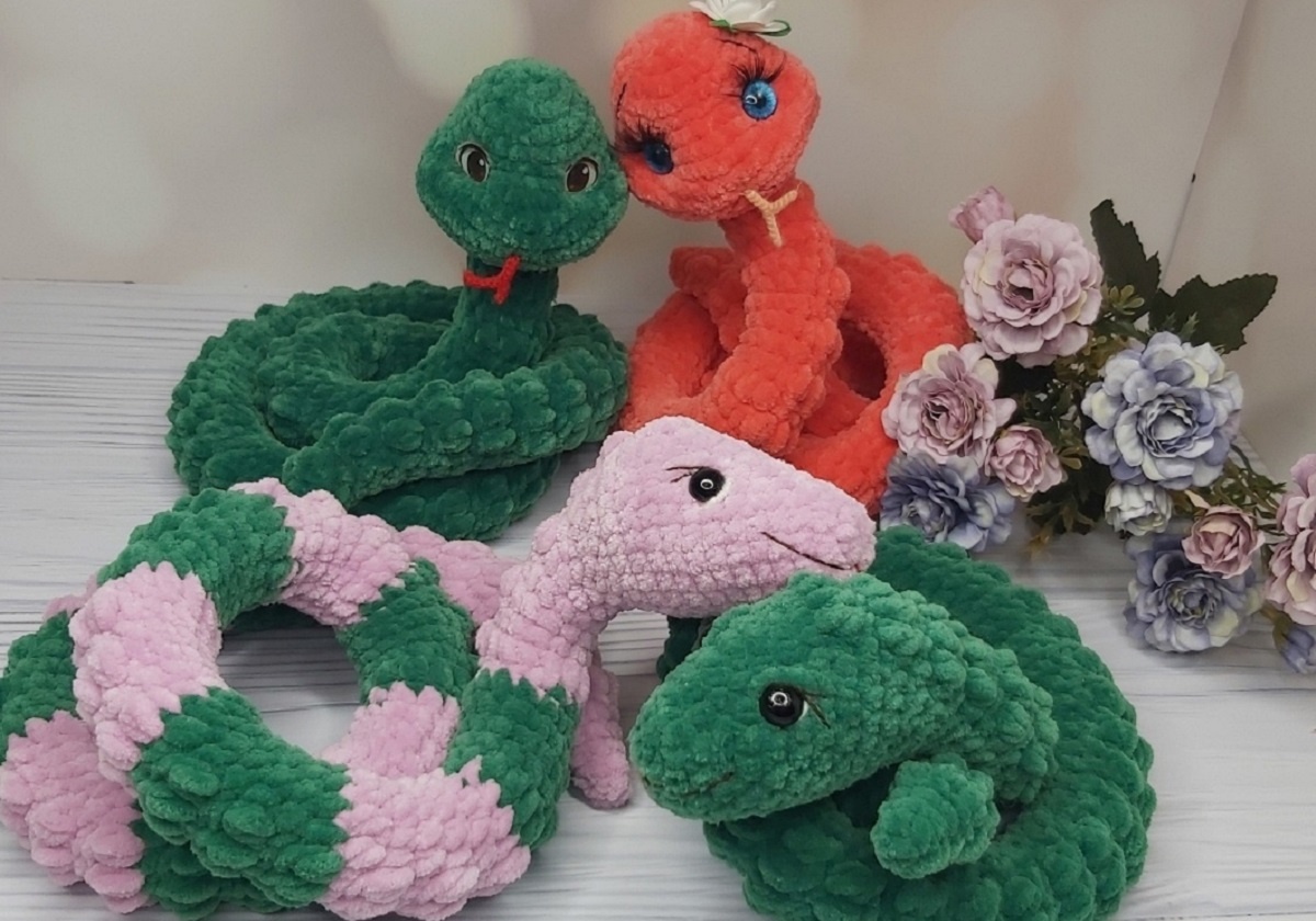    Змейки готовы сделать будущий год ярким и насыщенным