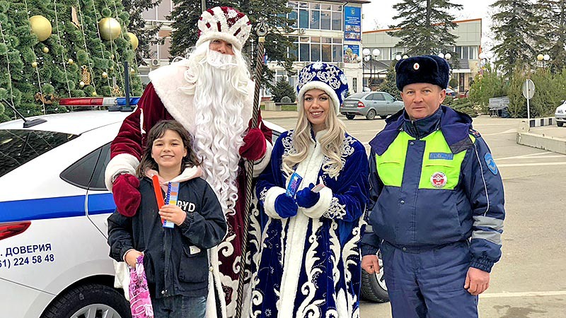    Акция «Дед Мороз за безопасность на дорогах!» прошла в Курганинске