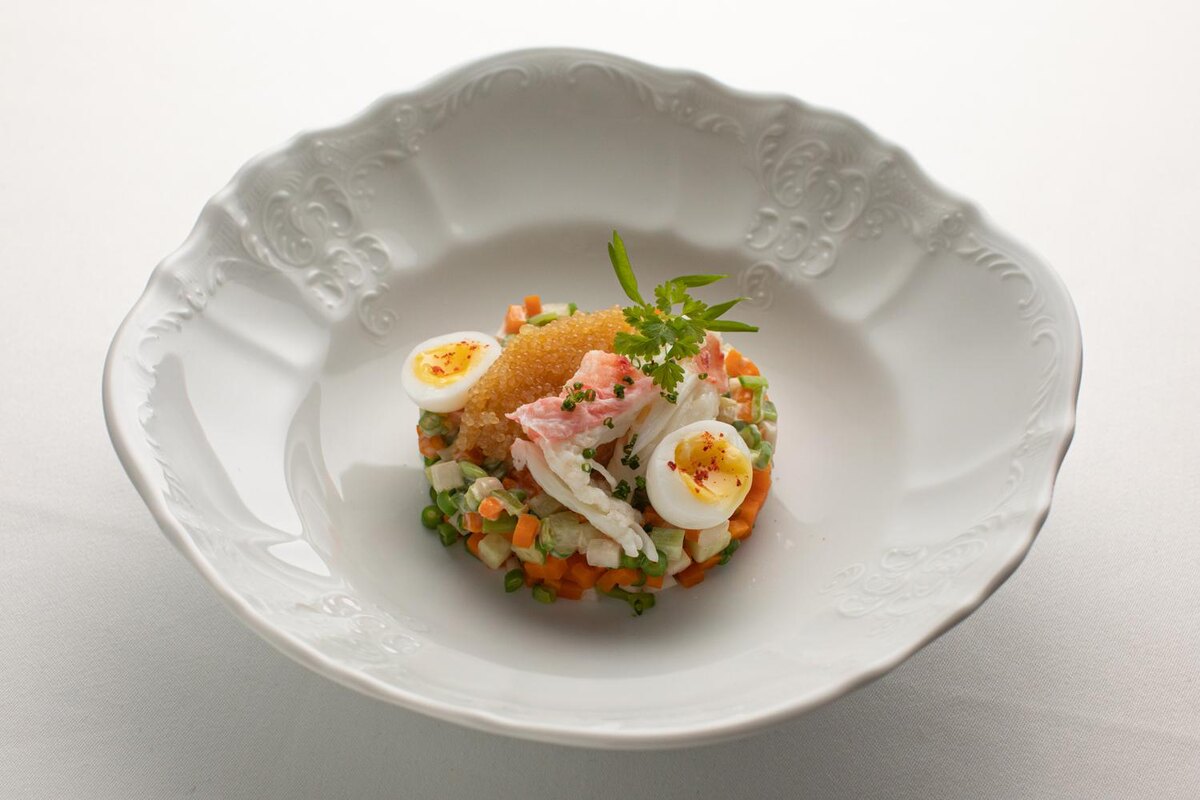   Оливье с дальневосточным крабом, щучья икра, Savoyпресс-служба
