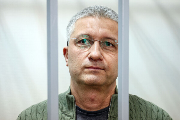    Бывший заместитель министра обороны РФ Тимур Иванов в Басманном суде, 2024 год / Сергей Булкин/ТАСС